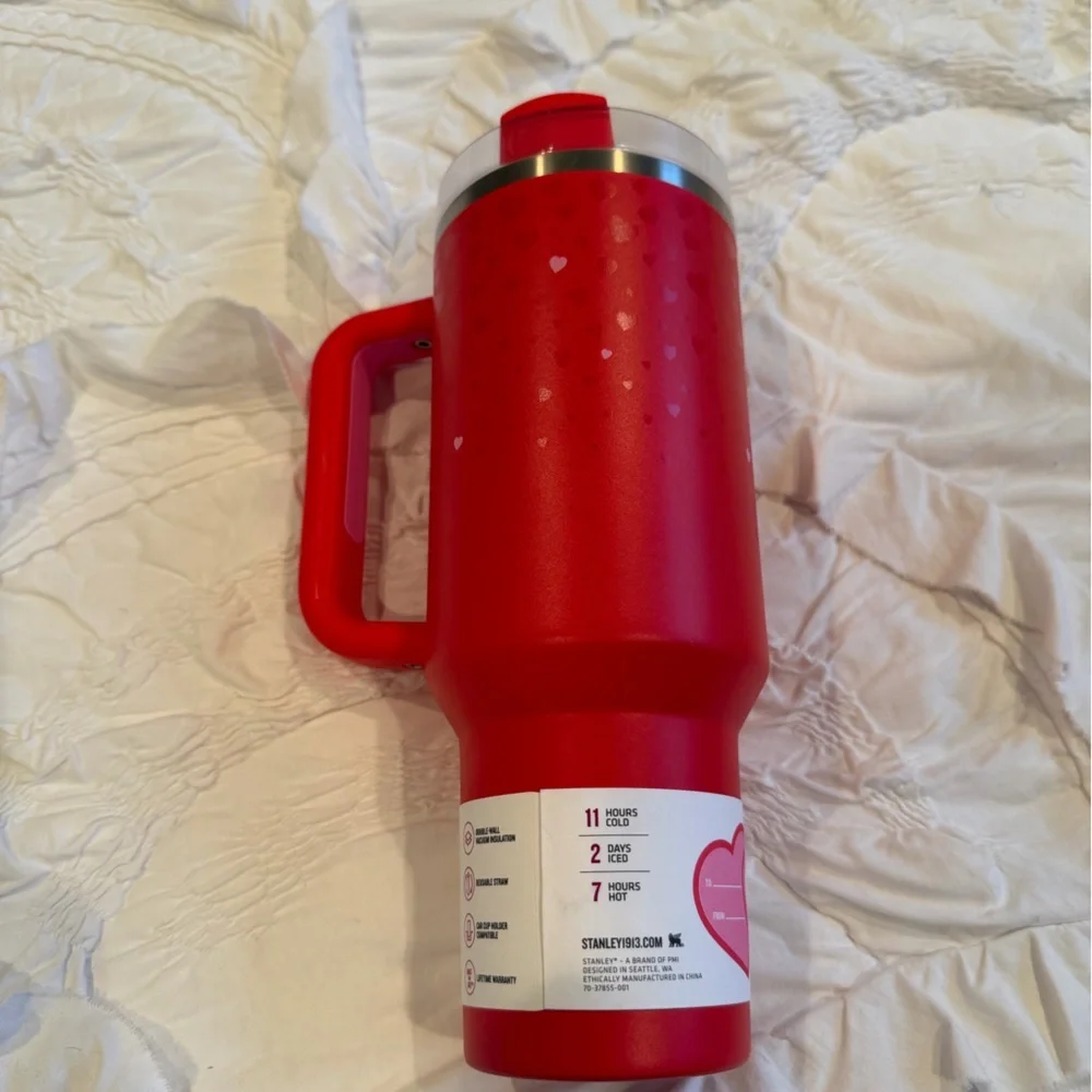 NWT new Stanley target valentines Heart Pattern Red Tumbler quencher 40 oz red - Picture 9 of 11